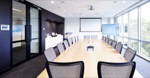 que no puede faltar en una sala de reuniones